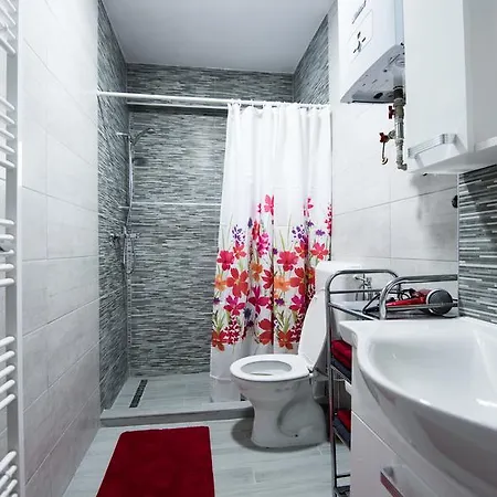 Sunrise Apartment *